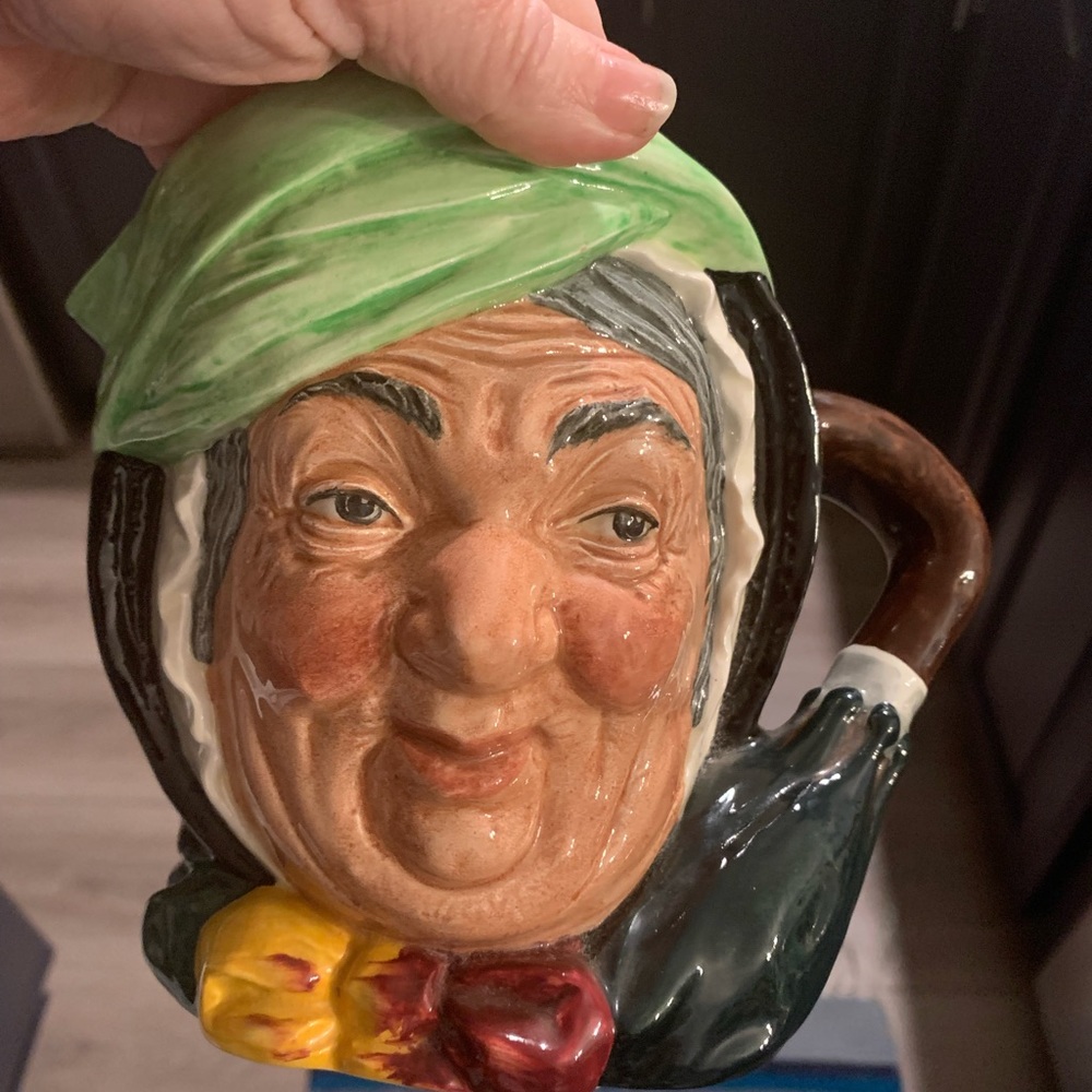 Royal Doulton Mug made in England. Sairey Gamp